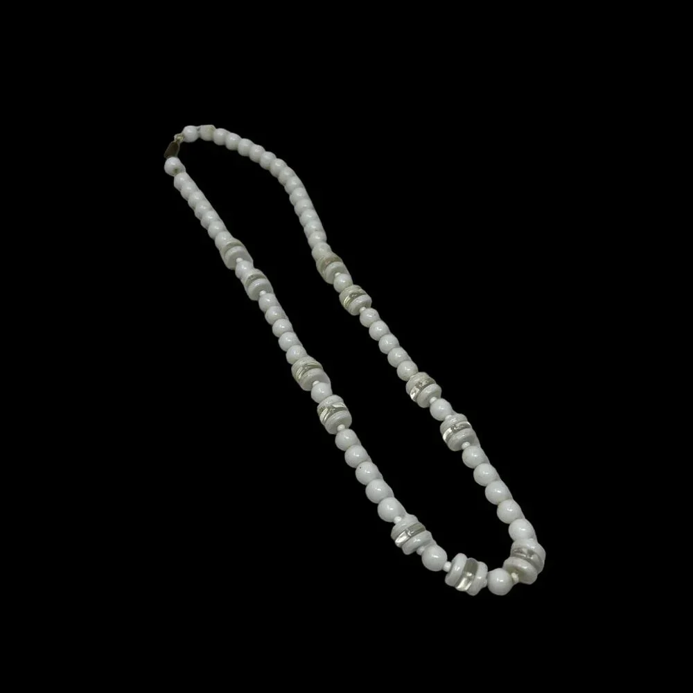 Vintage Beaded Necklace White Clear‎ Glass Beads Gold Tone Barrel Clasp